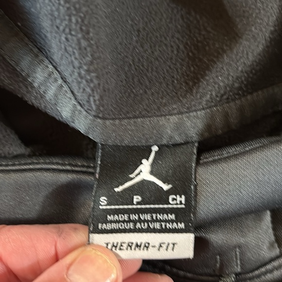 Nike  Therma-fit Black Hoodie with Drawstring - Picture 5 of 8